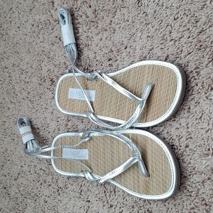 Size 7 Flip Flops